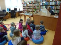 Przedszkolaki w bibliotece - kamisihibai czytamy dzieciom